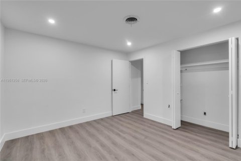 Villa ou maison à vendre à Pompano Beach, Floride: 2 chambres, 92.07 m2 № 2007269 - photo 13