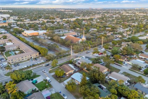 Villa ou maison à vendre à Pompano Beach, Floride: 2 chambres, 92.07 m2 № 2007269 - photo 20