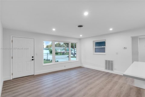 Villa ou maison à vendre à Pompano Beach, Floride: 2 chambres, 92.07 m2 № 2007269 - photo 4