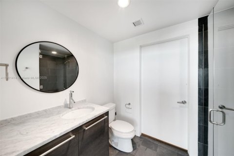 Снять в аренду кондоминиум в Майами, Флорида 2 спальни, 150.5м2, № 2082732 - фото 15