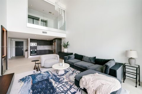 Снять в аренду кондоминиум в Майами, Флорида 2 спальни, 150.5м2, № 2082732 - фото 7