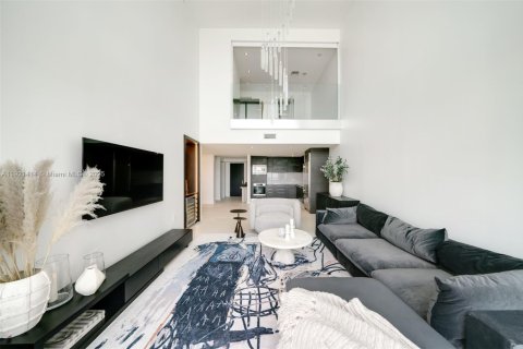 Снять в аренду кондоминиум в Майами, Флорида 2 спальни, 150.5м2, № 2082732 - фото 6