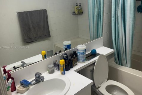 Купить кондоминиум в Дорал, Флорида 2 спальни, 89.19м2, № 1929550 - фото 11