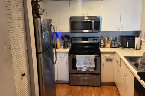 Купить кондоминиум в Дорал, Флорида 2 спальни, 89.19м2, № 1929550 - фото 4