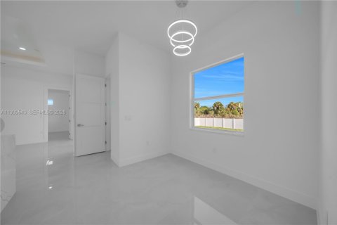 House in Lehigh Acres, Florida 3 bedrooms № 2057243 - photo 28