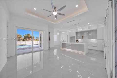 House in Lehigh Acres, Florida 3 bedrooms № 2057243 - photo 21