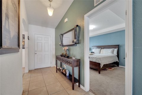 House in Davenport, Florida 4 bedrooms № 2049724 - photo 10