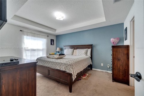 House in Davenport, Florida 4 bedrooms № 2049724 - photo 11