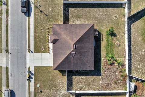 House in Davenport, Florida 4 bedrooms № 2049724 - photo 4