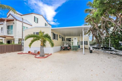 House in Tavernier, Florida 3 bedrooms, 101.64 sq.m. № 1888961 - photo 9