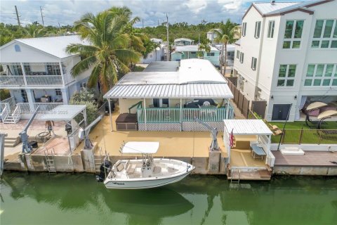 House in Tavernier, Florida 3 bedrooms, 101.64 sq.m. № 1888961 - photo 3