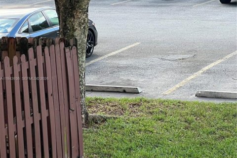 Condominio en venta en Miami, Florida, 2 dormitorios, 103.49 m2 № 2000834 - foto 9