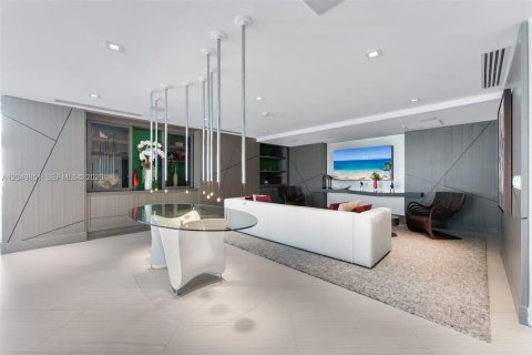 Condo in Sunny Isles Beach, Florida, 3 bedrooms № 2241641 - photo 26