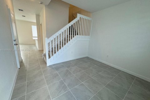 Townhouse in Homestead, Florida 3 bedrooms № 1987619 - photo 25