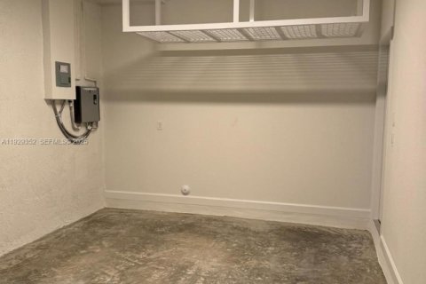 Townhouse in Homestead, Florida 3 bedrooms № 1987619 - photo 28