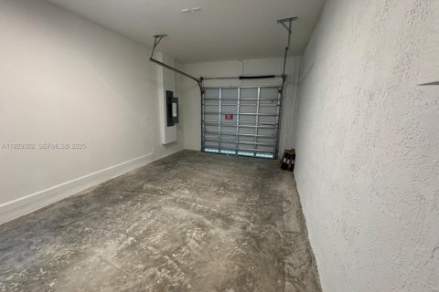 Townhouse in Homestead, Florida 3 bedrooms № 1987619 - photo 7