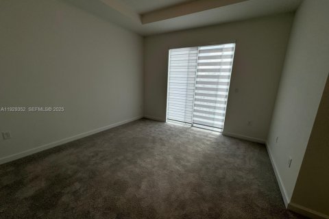 Townhouse in Homestead, Florida 3 bedrooms № 1987619 - photo 15