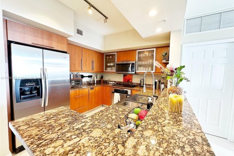Condo in Coral Gables, Florida, 2 bedrooms  № 1475864 - photo 7