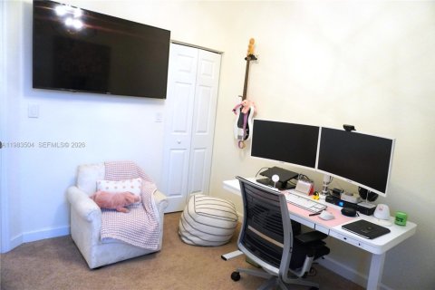 Купить таунхаус в Хайалиа, Флорида 3 спальни, 154.96м2, № 2048542 - фото 1