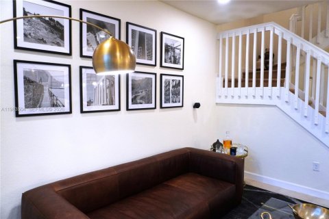 Купить таунхаус в Хайалиа, Флорида 3 спальни, 154.96м2, № 2048542 - фото 15