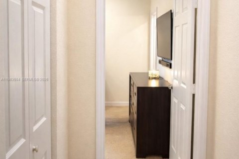 Купить таунхаус в Хайалиа, Флорида 3 спальни, 154.96м2, № 2048542 - фото 6