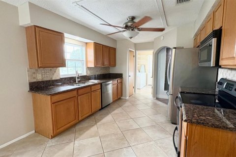 House in Weeki Wachee, Florida 3 bedrooms, 187.66 sq.m. № 1875763 - photo 7