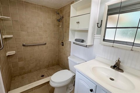 House in Weeki Wachee, Florida 3 bedrooms, 187.66 sq.m. № 1875763 - photo 14