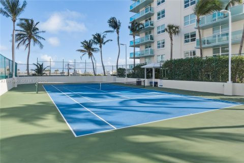 Copropriété à vendre à Miami Beach, Floride: 2 chambres, 100.15 m2 № 2041951 - photo 29