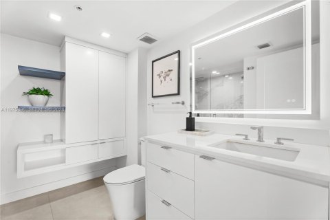 Copropriété à vendre à Miami Beach, Floride: 2 chambres, 100.15 m2 № 2041951 - photo 13