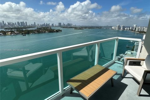 Copropriété à vendre à Miami Beach, Floride: 2 chambres, 100.15 m2 № 2041951 - photo 3