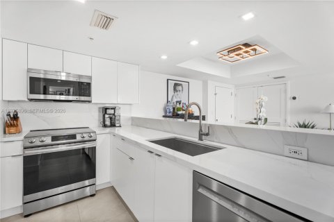 Copropriété à vendre à Miami Beach, Floride: 2 chambres, 100.15 m2 № 2041951 - photo 11