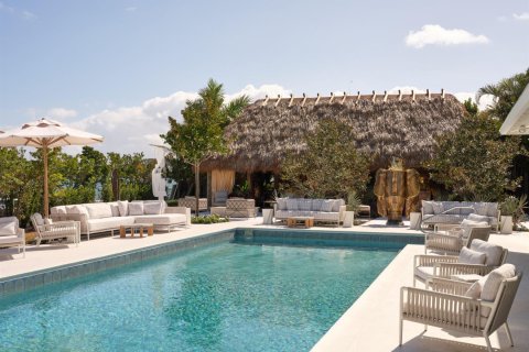 House in West Palm Beach, Florida 6 bedrooms, 434.13 sq.m. № 2253701 - photo 8