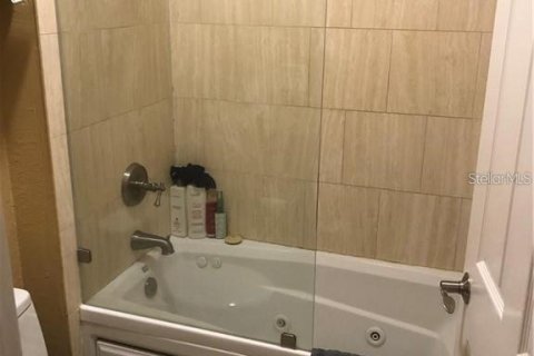 Снять в аренду кондоминиум в Тампа, Флорида 3 комнаты, 124.67м2, № 1802038 - фото 18