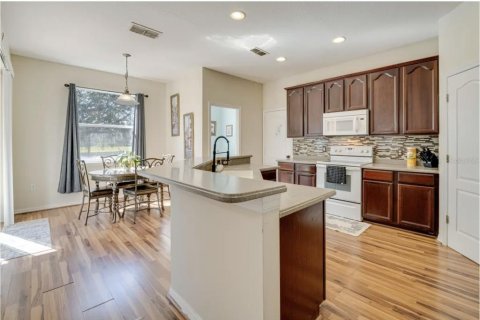 Villa ou maison à louer à Kissimmee, Floride: 4 chambres, 247.86 m2 № 1581145 - photo 7