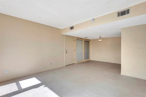 Copropriété à vendre à Palm Coast, Floride: 2 chambres, 91.6 m2 № 1609422 - photo 12