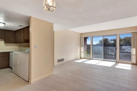 Copropriété à vendre à Palm Coast, Floride: 2 chambres, 91.6 m2 № 1609422 - photo 9