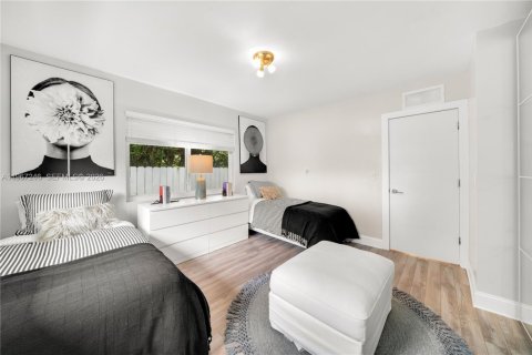 Villa ou maison à vendre à Miami Beach, Floride: 3 chambres, 187.38 m2 № 2029050 - photo 13