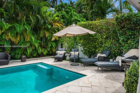 Villa ou maison à vendre à Miami Beach, Floride: 3 chambres, 187.38 m2 № 2029050 - photo 21