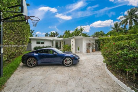 Villa ou maison à vendre à Miami Beach, Floride: 3 chambres, 187.38 m2 № 2029050 - photo 5