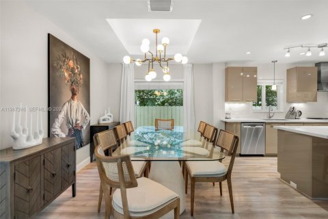 Villa ou maison à vendre à Miami Beach, Floride: 3 chambres, 187.38 m2 № 2029050 - photo 9