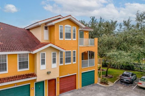 Adosado en Orlando, Florida 3 dormitorios, 140.47 m2 № 2386507