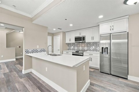 Adosado en venta en Orlando, Florida, 3 dormitorios, 140.47 m2 № 2386507 - foto 2