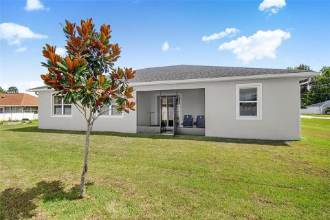 House in Palm Coast, Florida 4 bedrooms, 184.23 sq.m. № 2223477 - photo 8