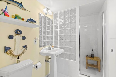 Condo in Dunedin, Florida, 2 bedrooms  № 1858324 - photo 23