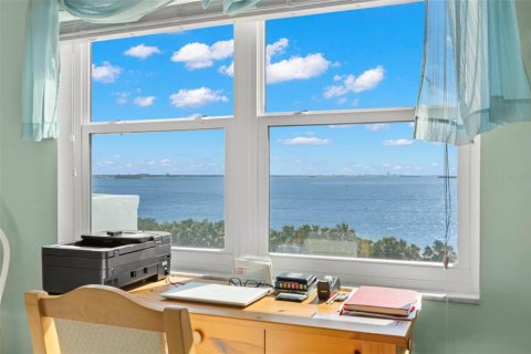 Condo in Dunedin, Florida, 2 bedrooms  № 1858324 - photo 19
