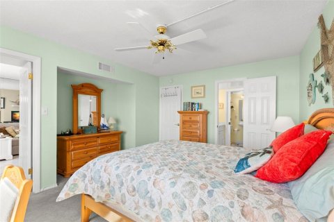 Condo in Dunedin, Florida, 2 bedrooms  № 1858324 - photo 20