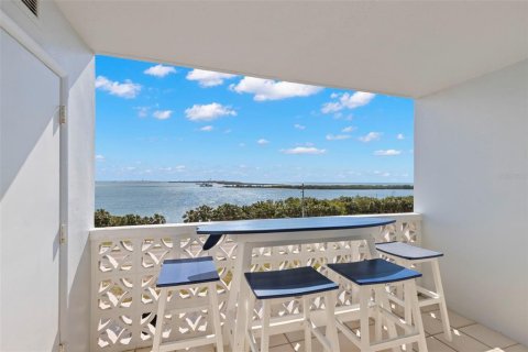 Condo in Dunedin, Florida, 2 bedrooms  № 1858324 - photo 5