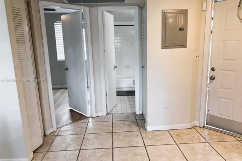 Condo in Homestead, Florida, 2 bedrooms  № 1954981 - photo 7