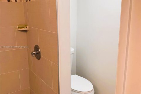 Condo in Homestead, Florida, 2 bedrooms  № 1954981 - photo 22