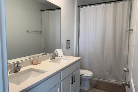 Townhouse in Apollo Beach, Florida 3 bedrooms, 158.12 sq.m. № 2398893 - photo 15